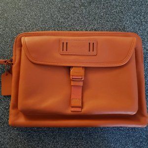COACH RANGER POUCH (NWT) ORANGE SPICE